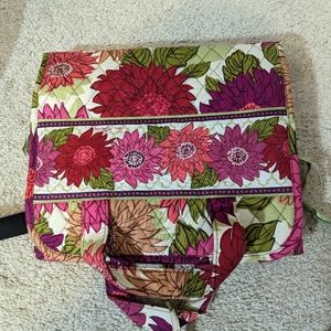 Vera Bradley travel toiletry bag with hook to hang